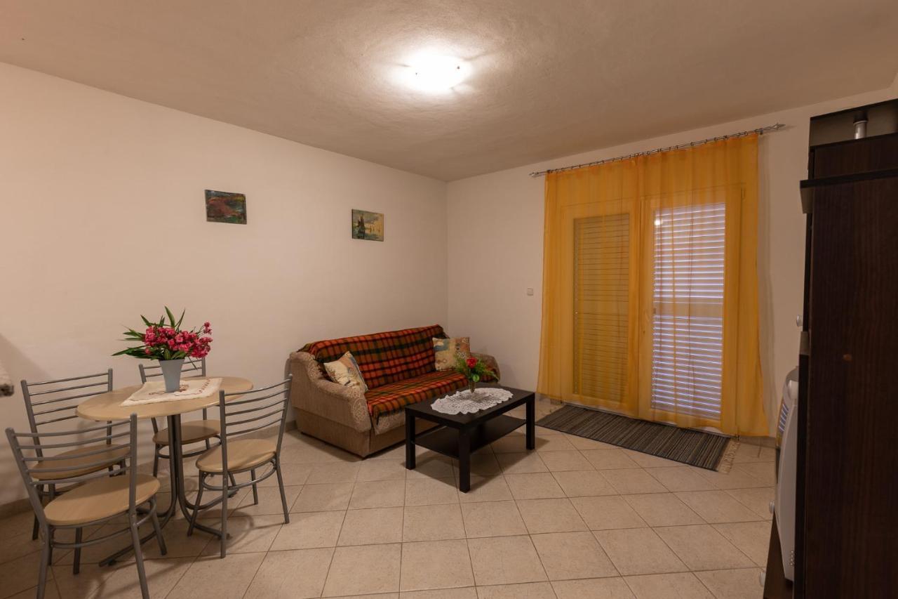Apartman Kristo Vir Exteriör bild
