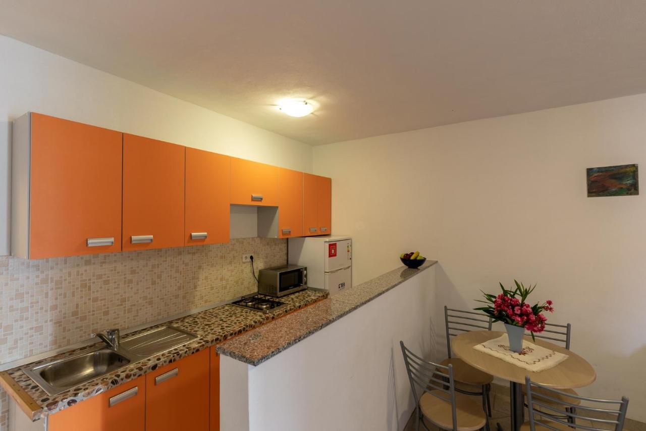 Apartman Kristo Vir Exteriör bild